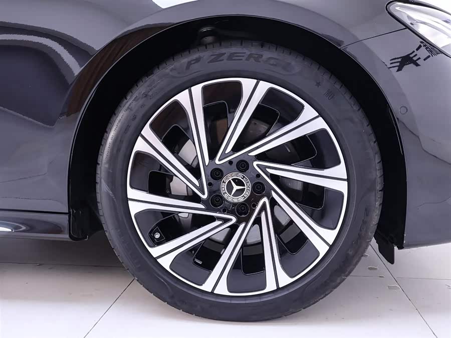 Used Mercedes-Benz E-Class 2023 2.0L AT