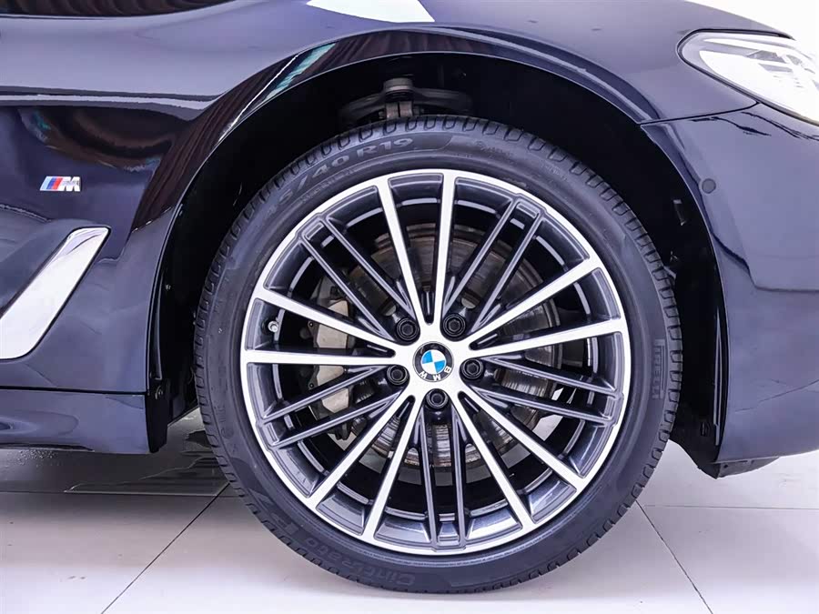 Used BMW THE5 2023 2.0L AT