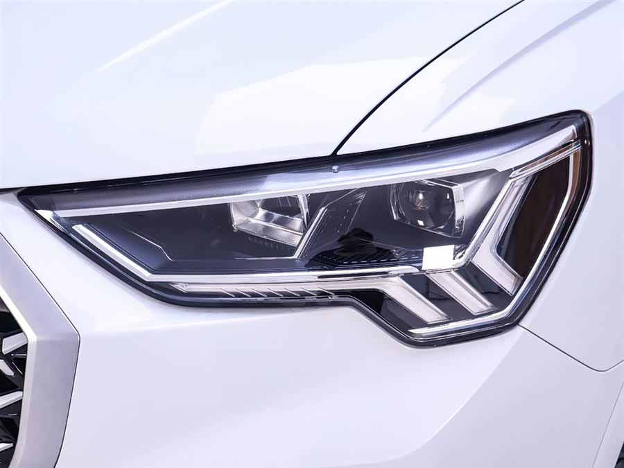 Used Audi Q3 2023 1.5L DCT