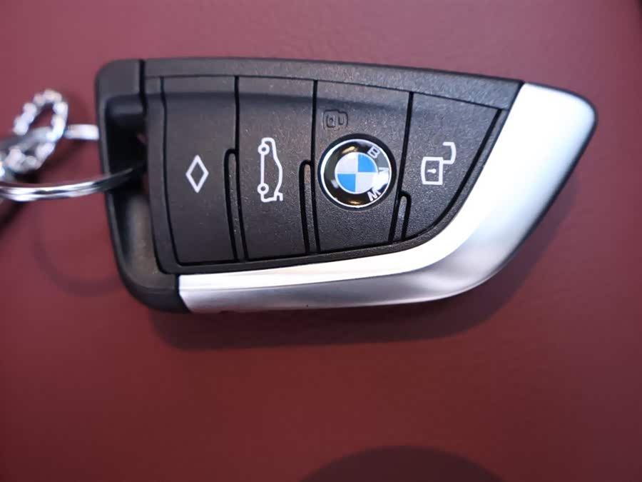 Used BMW THE3 2024 2.0L AT
