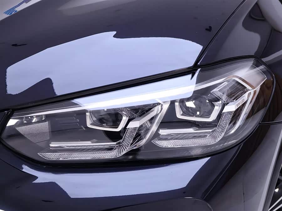 Used BMW X4 2021 2.0L AT