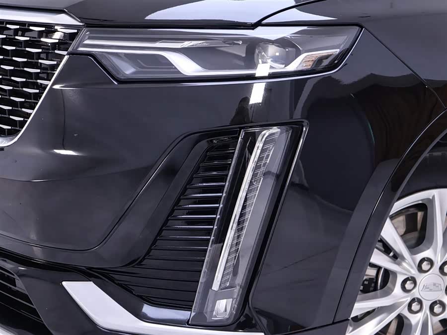 Used Cadillac XT6 2021 2.0L AT