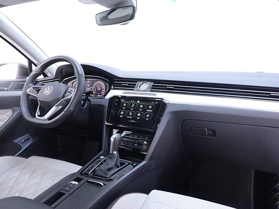 Used Volkswagen Magotan 2022 2.0L DCT