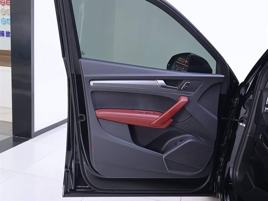 Used Audi Q5L 2023 2.0L DCT