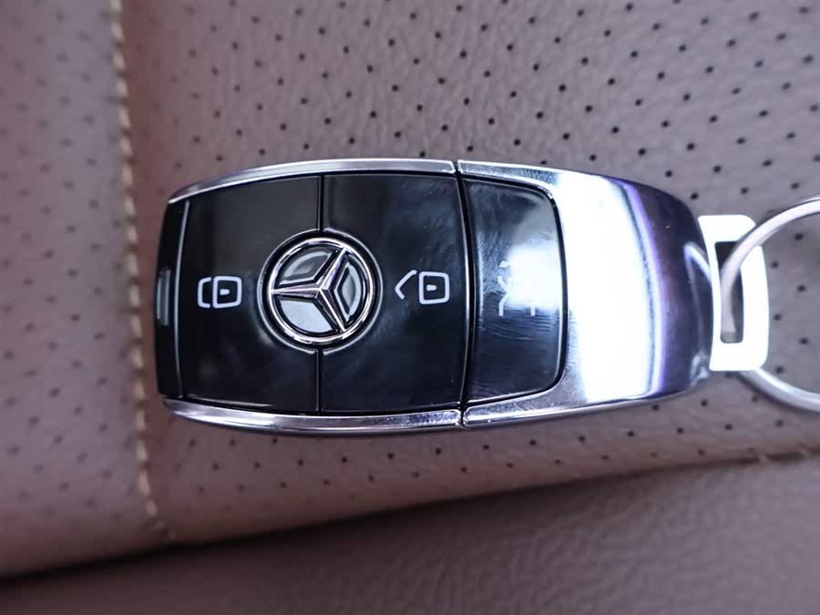 Used Mercedes-Benz GLS 2025 3.0L AT