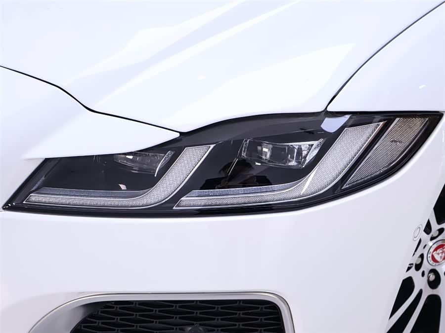 Used Jaguar XFL 2024 2.0L AT