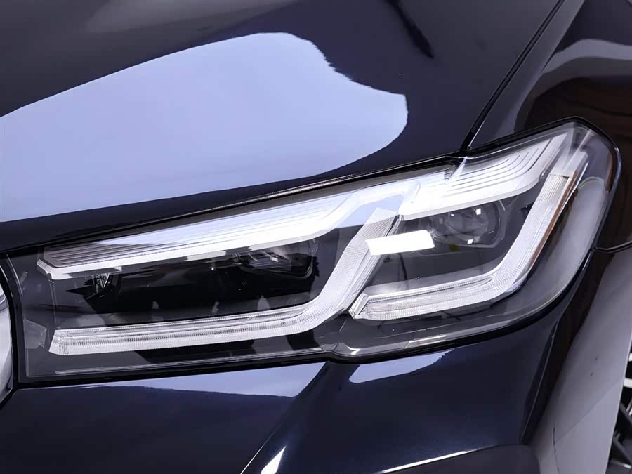 Used BMW THE5 2021 2.0L AT