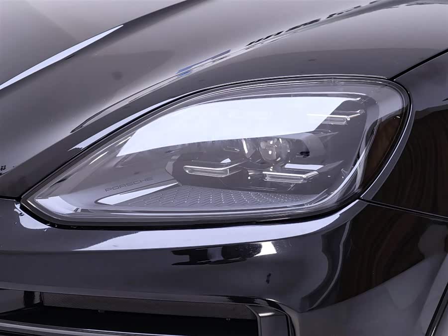 Used Porsche Cayenne 2023 3.0L AT