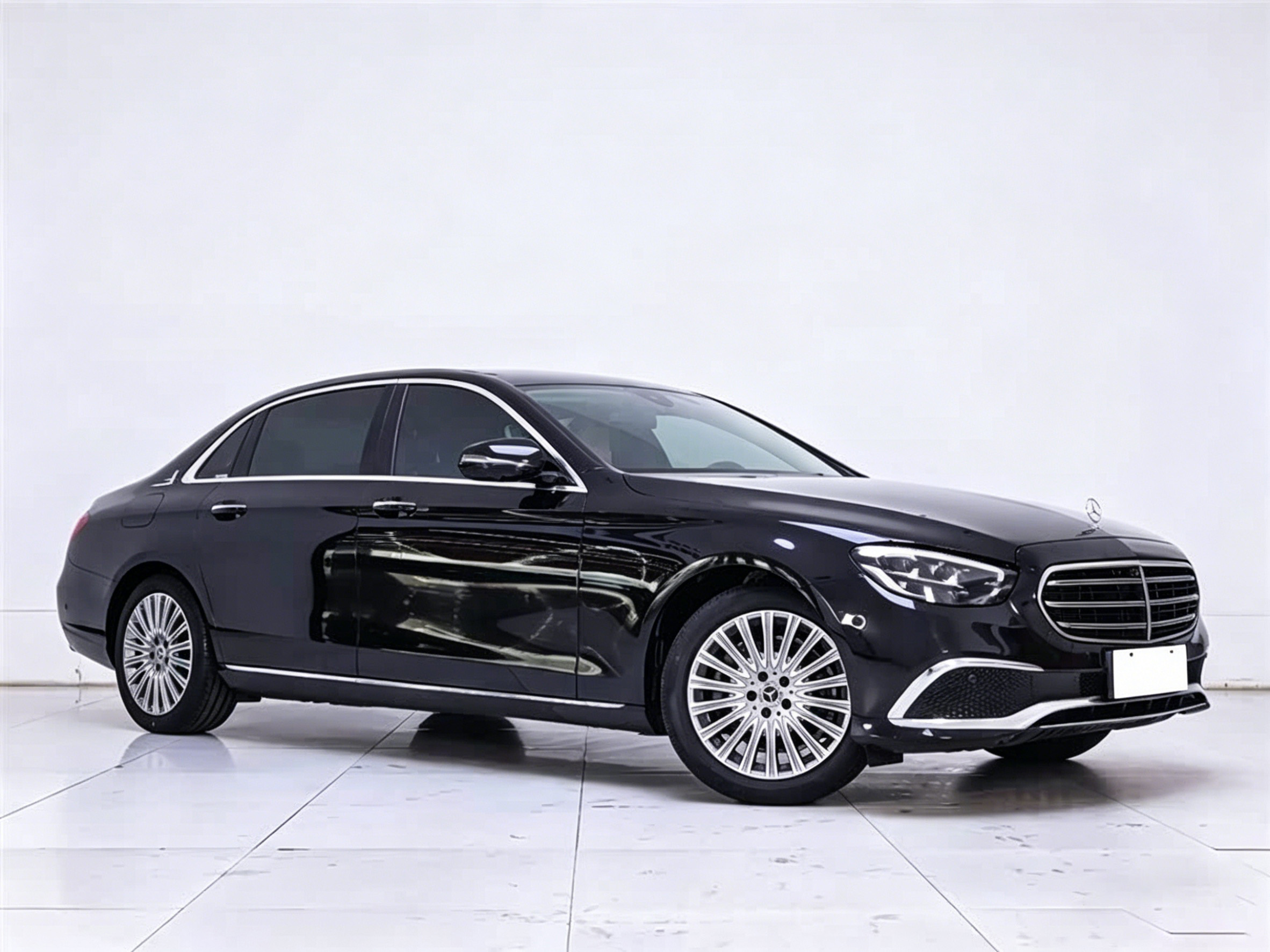 Used Mercedes-Benz E-Class 2022 2.0L AT
