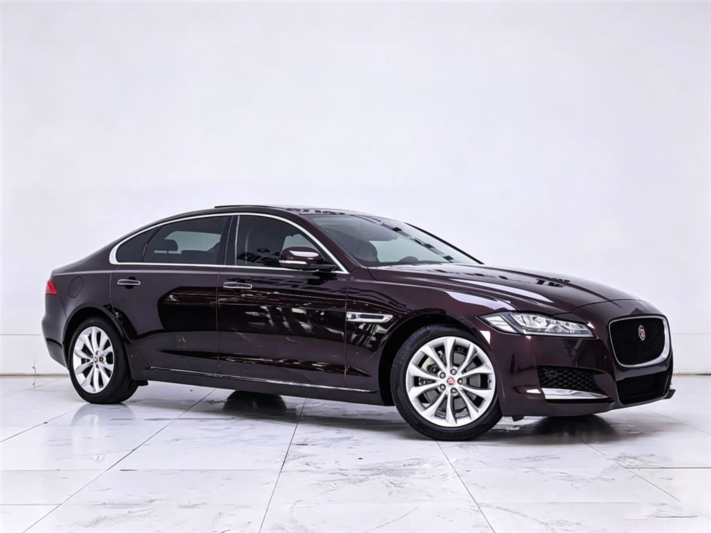 Used Jaguar XFL 2019 2.0L AT