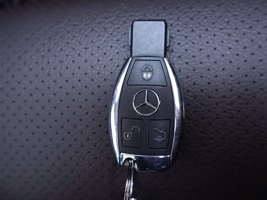 Used Mercedes-Benz GLC 2019 2.0L AT