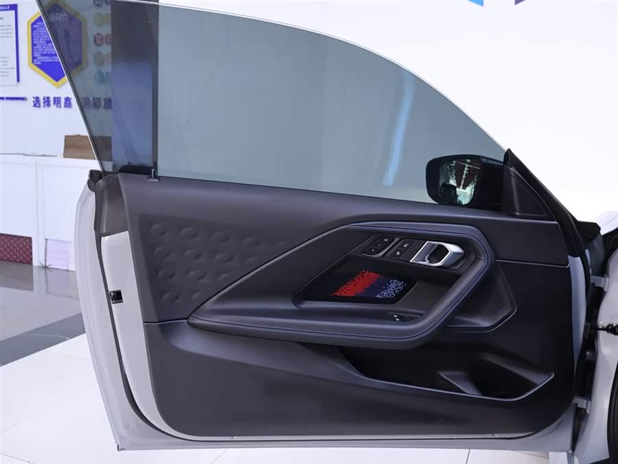 Used BMW THE2 (Import) 2024 2.0L AT