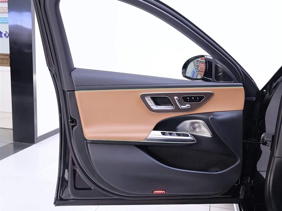 Used Mercedes-Benz E-Class 2023 2.0L AT