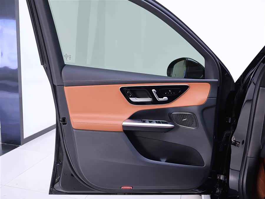 Used Mercedes-Benz GLC 2024 2.0L AT