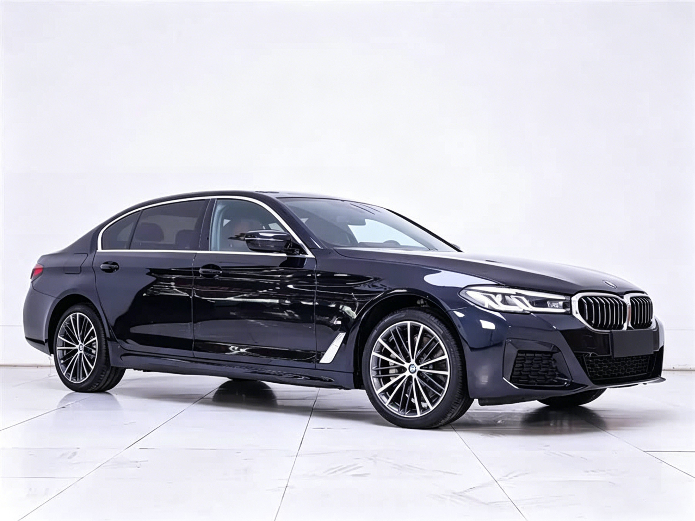 Used BMW THE5 2023 2.0L AT