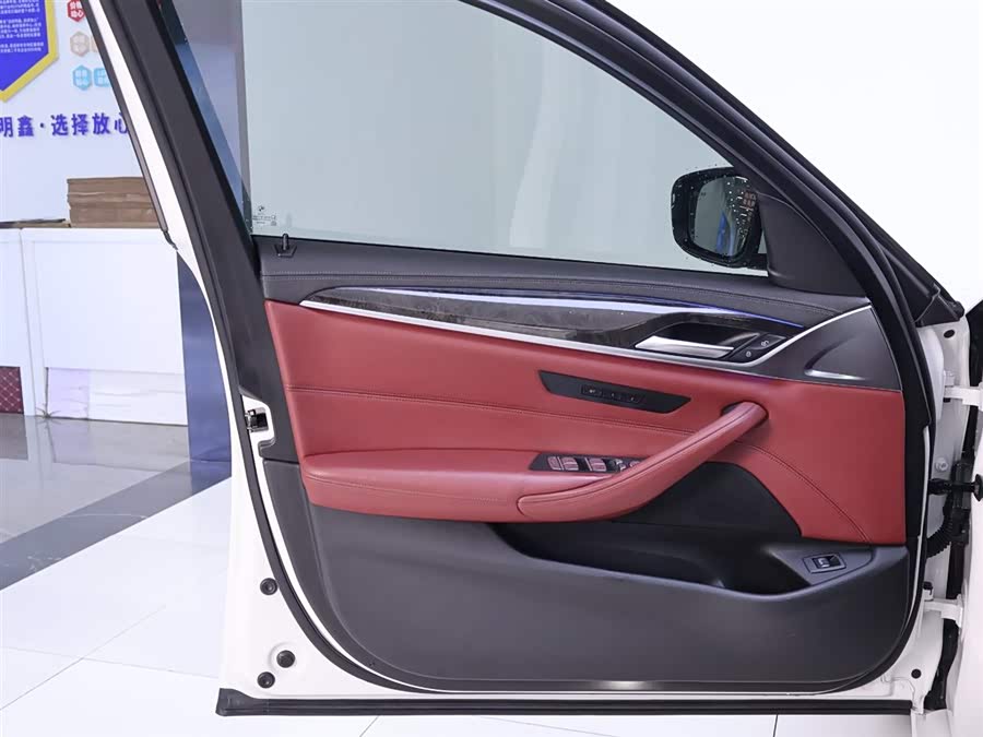 Used BMW THE5 2019 2.0L AT