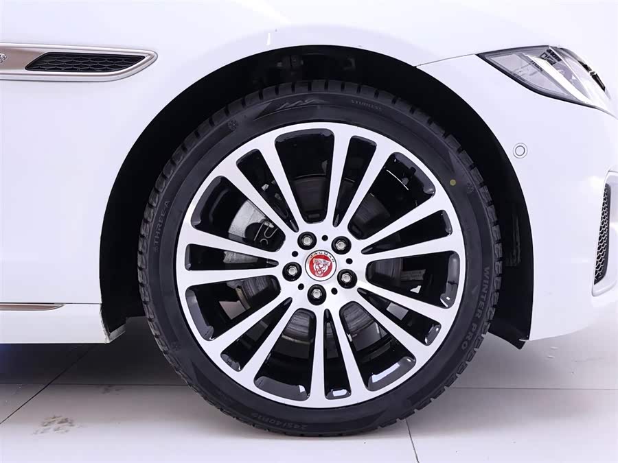 Used Jaguar XFL 2024 2.0L AT