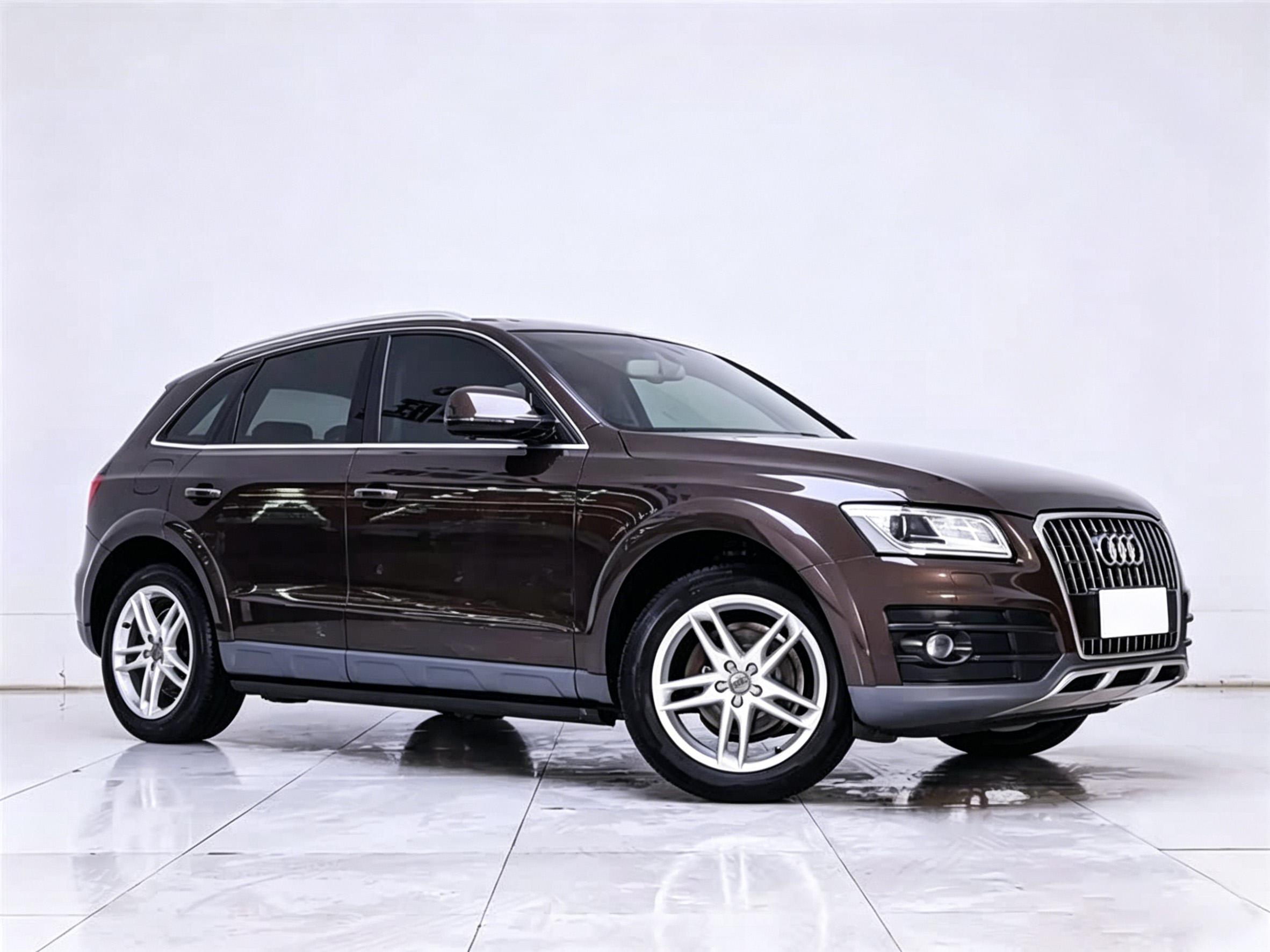 Used Audi Q5 2018 2.0L AT
