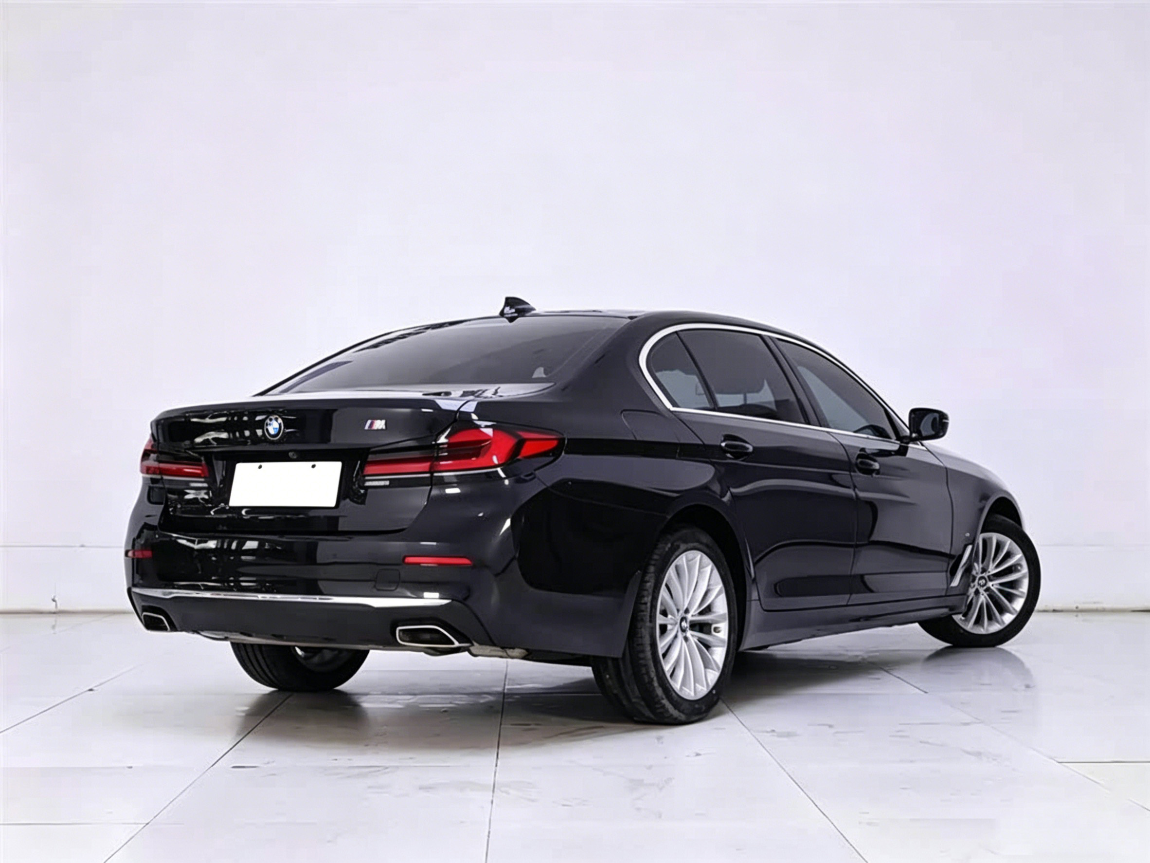 Used BMW THE5 2021 2.0L AT