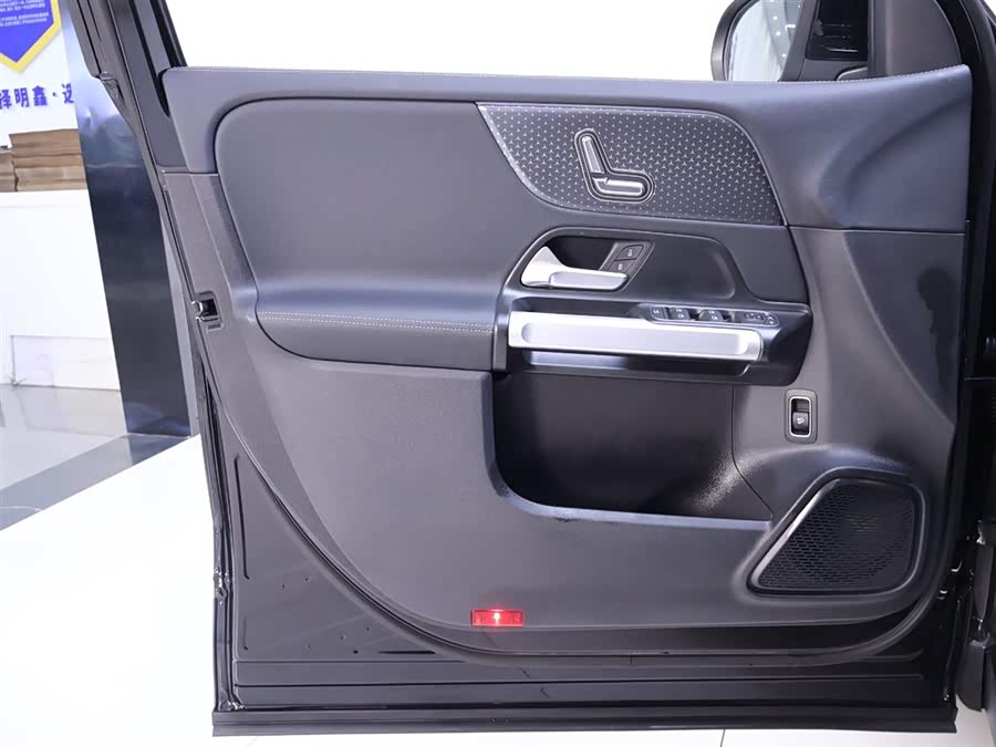Used Mercedes-Benz GLB 2025 2.0L DCT