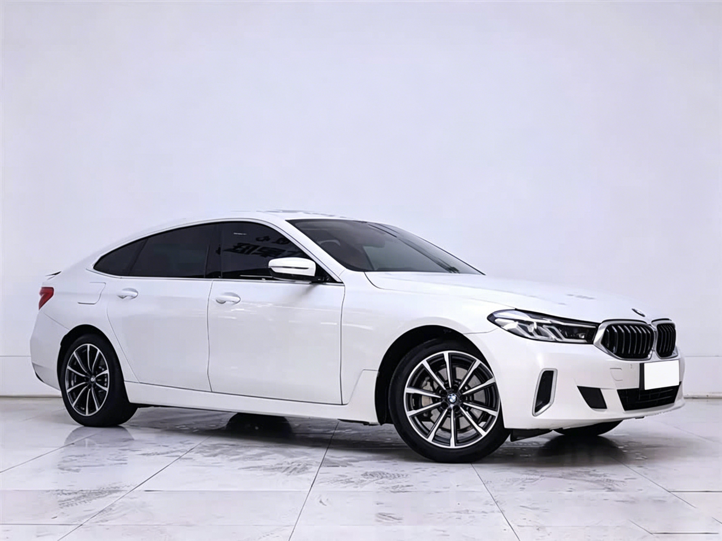 Used BMW THE6 GT 2021 2.0L AT