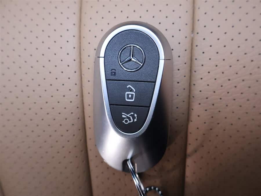 Used Mercedes-Benz E-Class 2023 2.0L AT