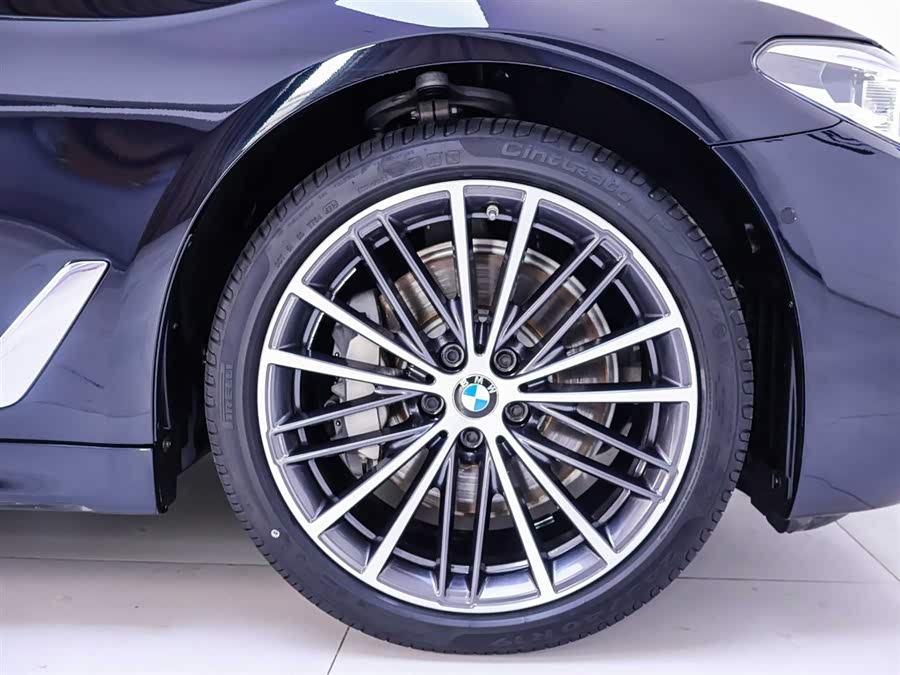 Used BMW THE5 2019 2.0L AT