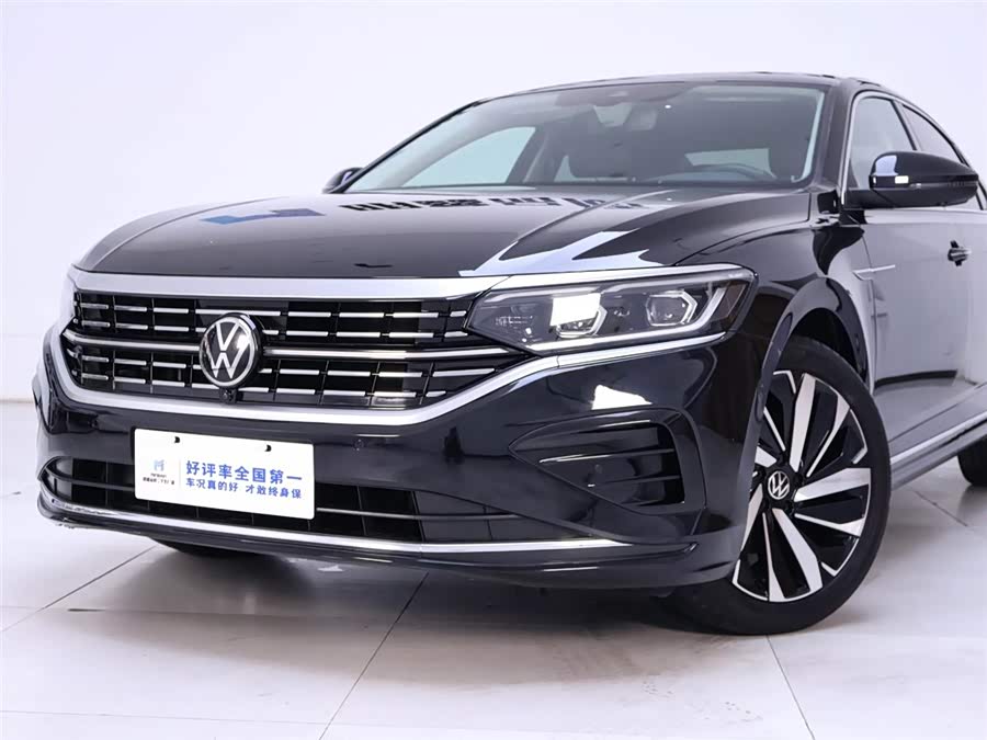 Used Volkswagen Passat 2023 2.0L DCT