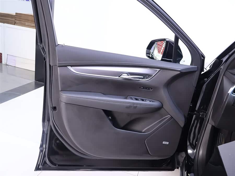 Used Cadillac XT6 2021 2.0L AT