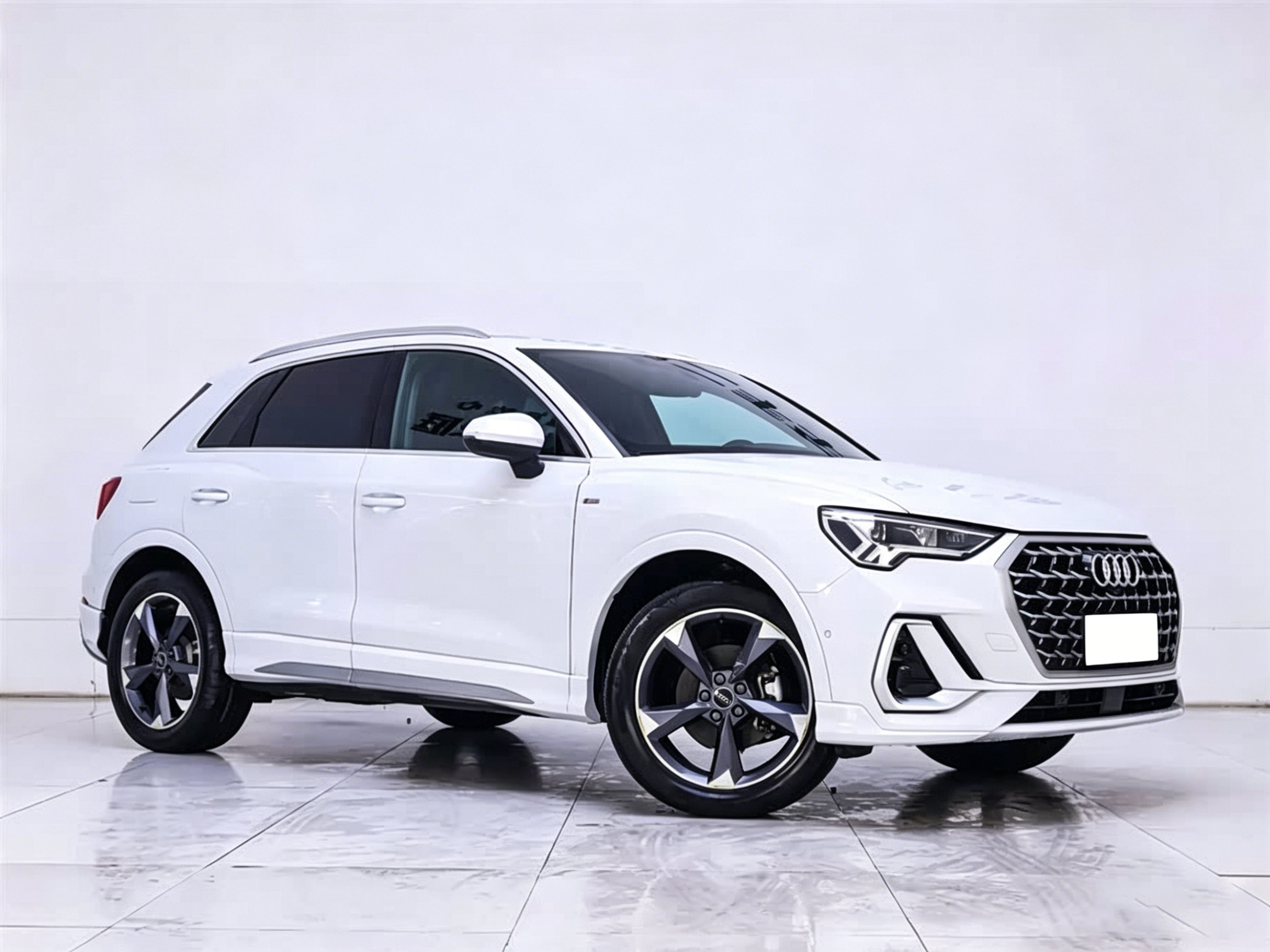 Used Audi Q3 2023 1.5L DCT