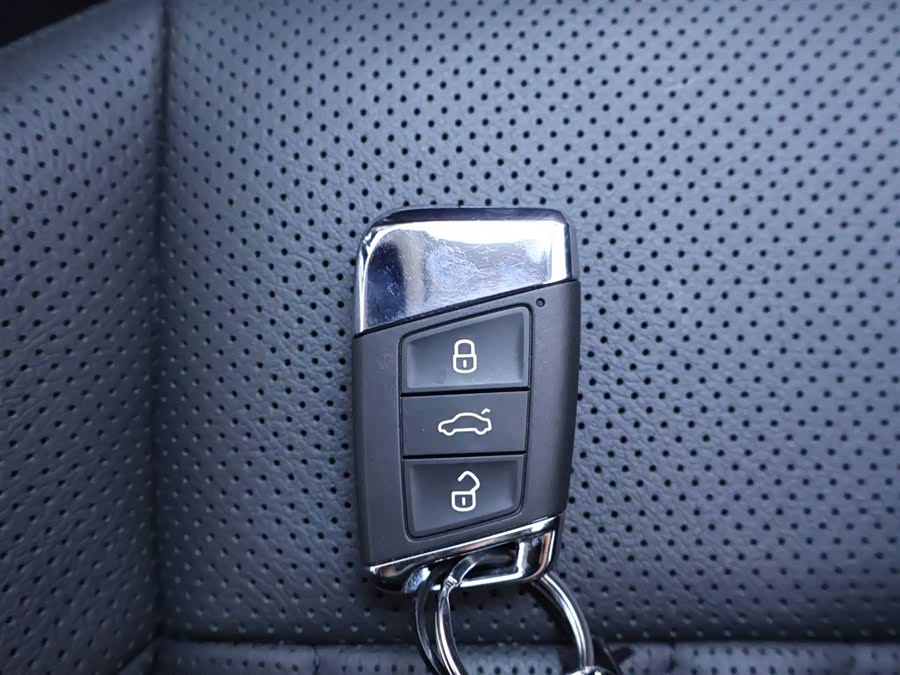 Used Volkswagen Passat 2023 2.0L DCT