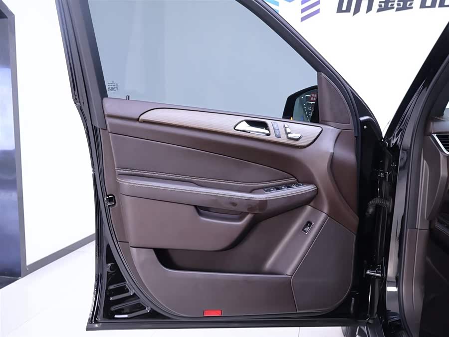 Used Mercedes-Benz GLE 2018 3.0L AT