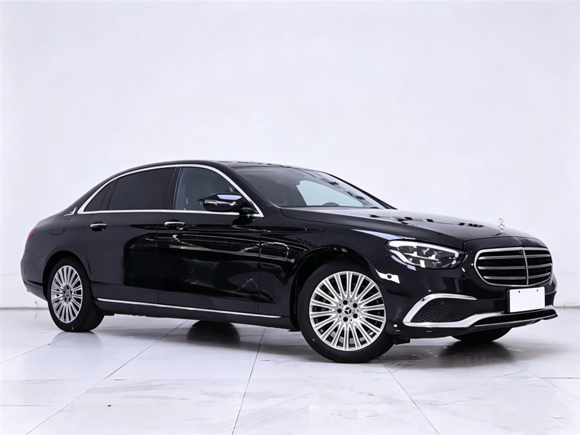 Used Mercedes-Benz E-Class 2022 2.0L AT