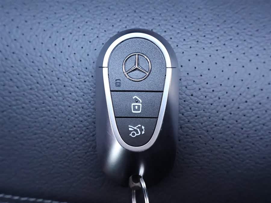 Used Mercedes-Benz C-Class 2025 1.5L AT