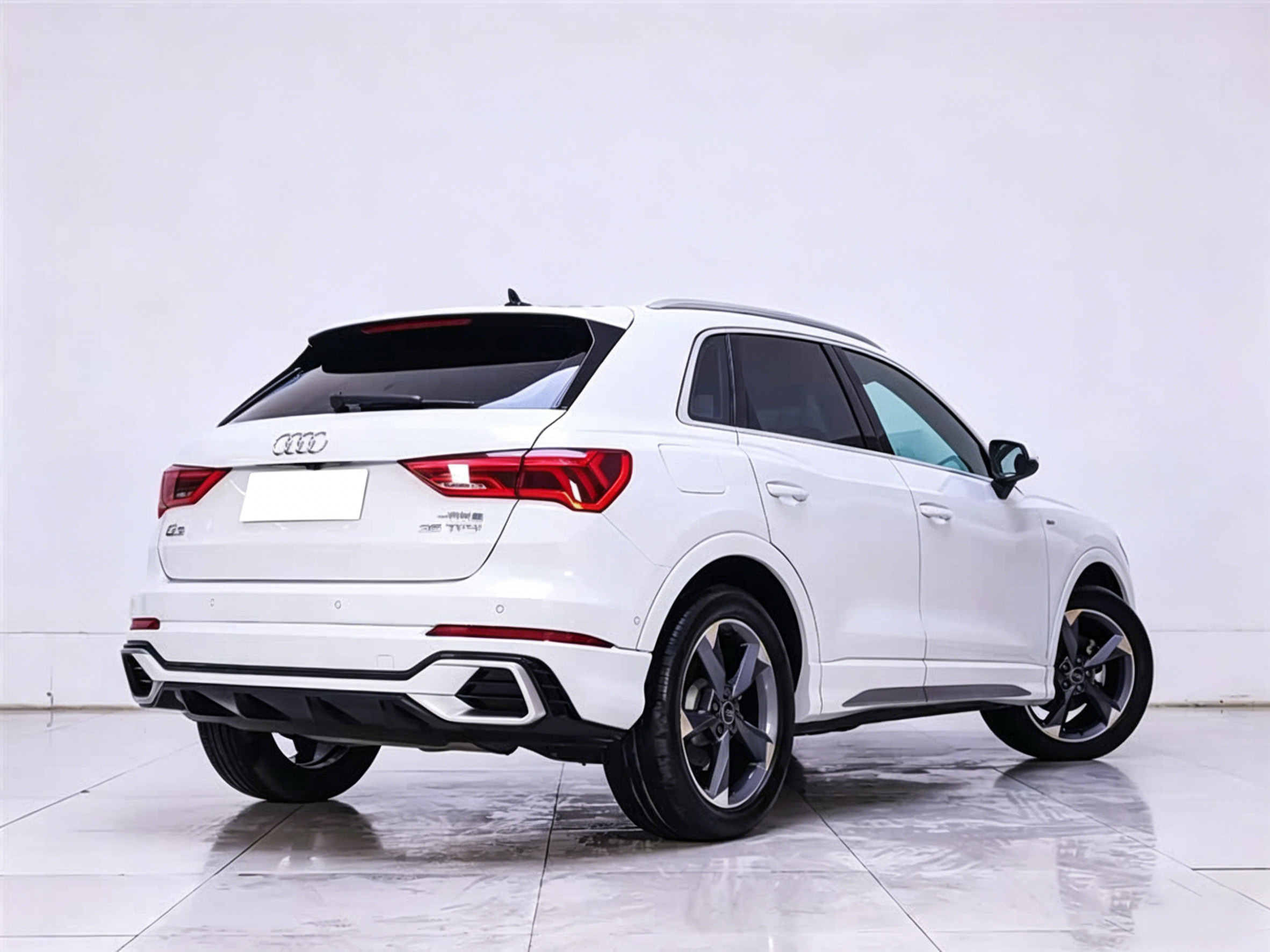 Used Audi Q3 2023 1.5L DCT