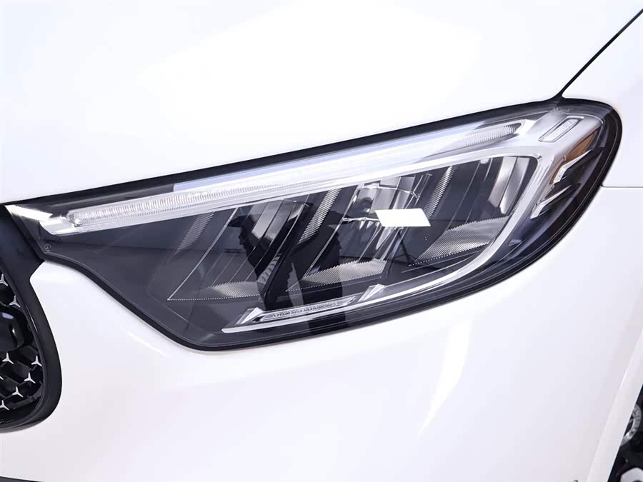 Used Mercedes-Benz GLC 2024 2.0L AT