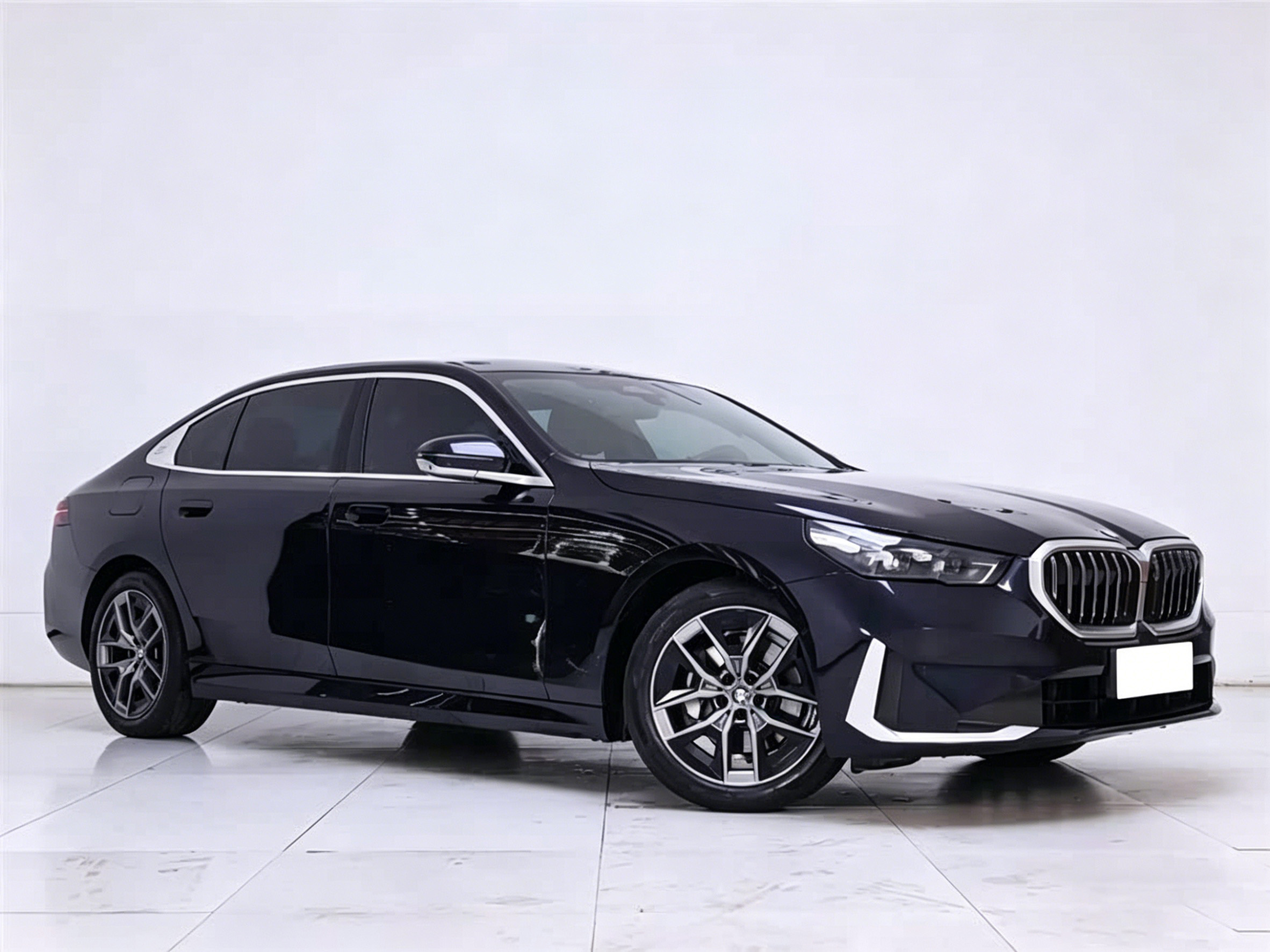 Used BMW THE5 2024 2.0L AT