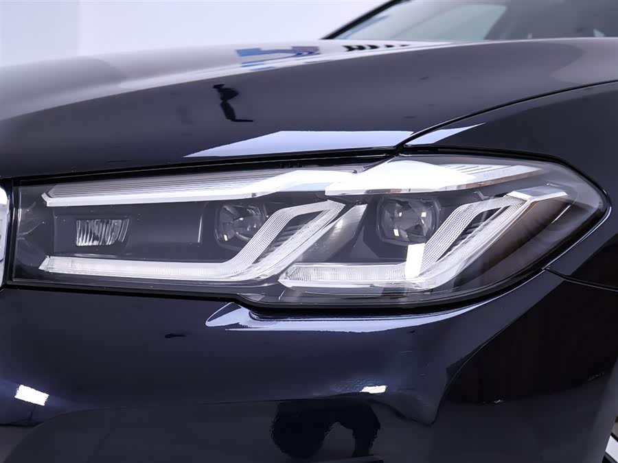 Used BMW THE5 2021 2.0L AT
