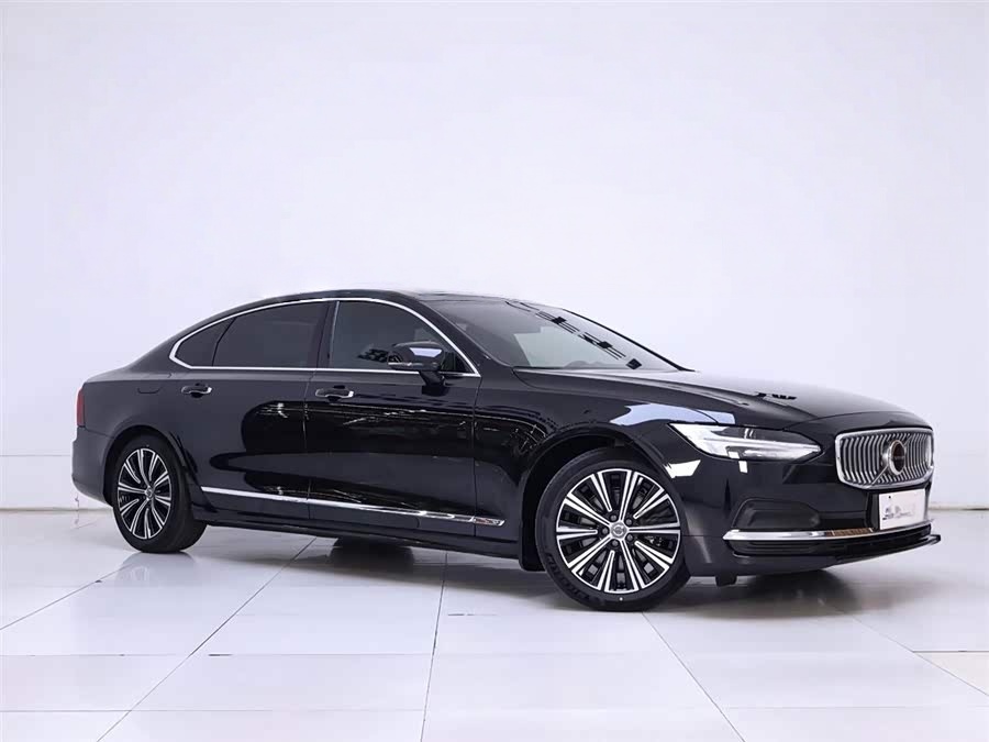 Used Volvo S90 2021 2.0L AT