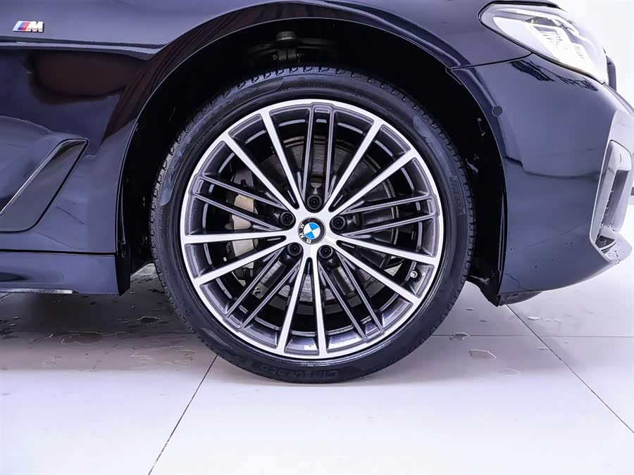 Used BMW THE5 2023 2.0L AT