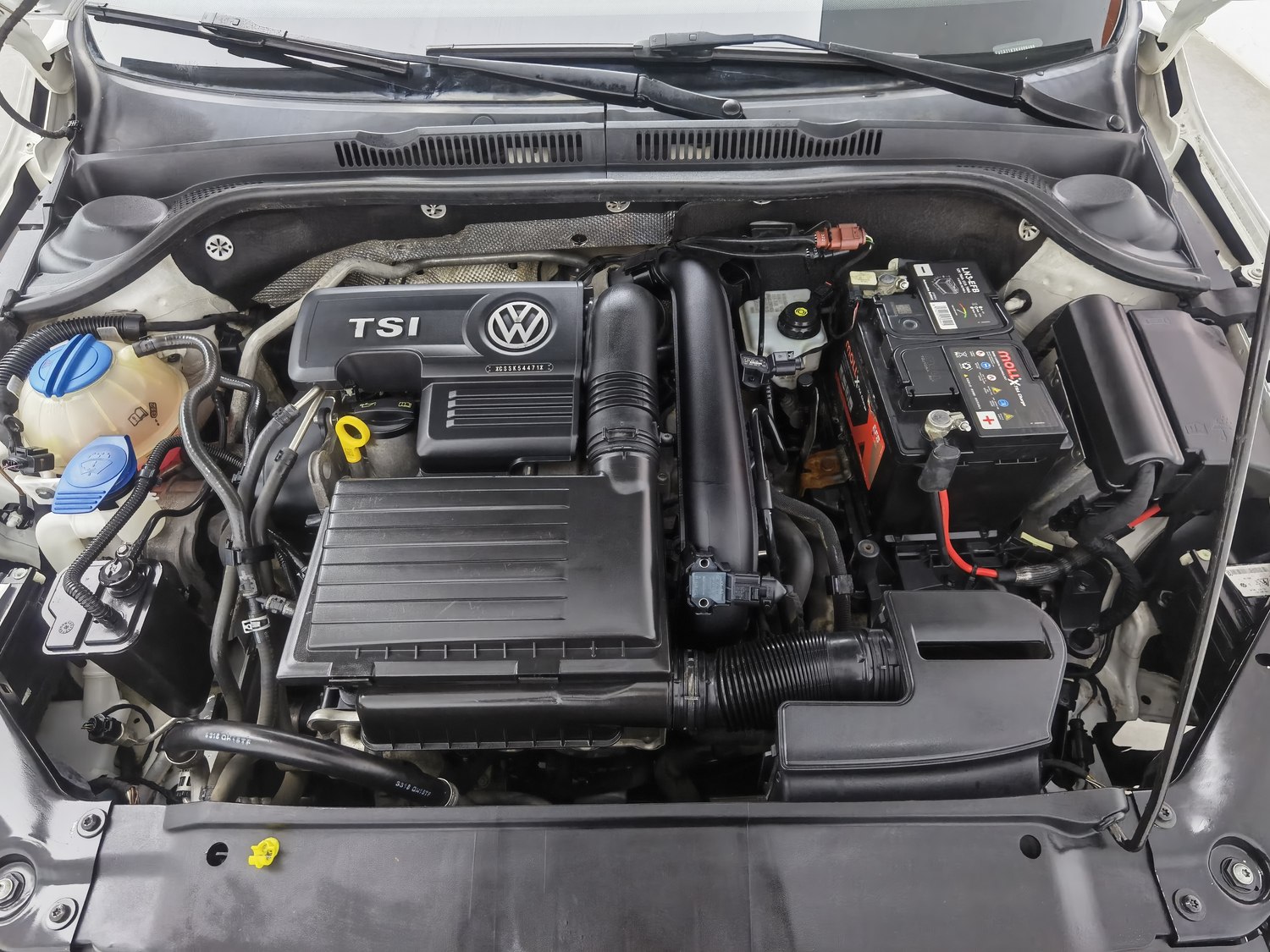 Used Volkswagen Sagitar 2018 1.4 AT