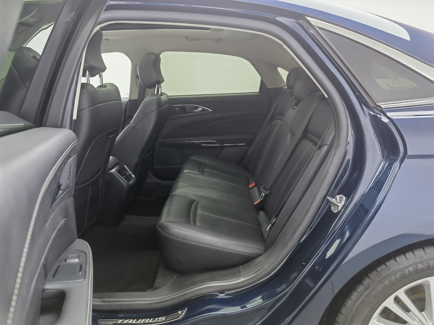 Used Ford Taurus 2017 2.0 AT