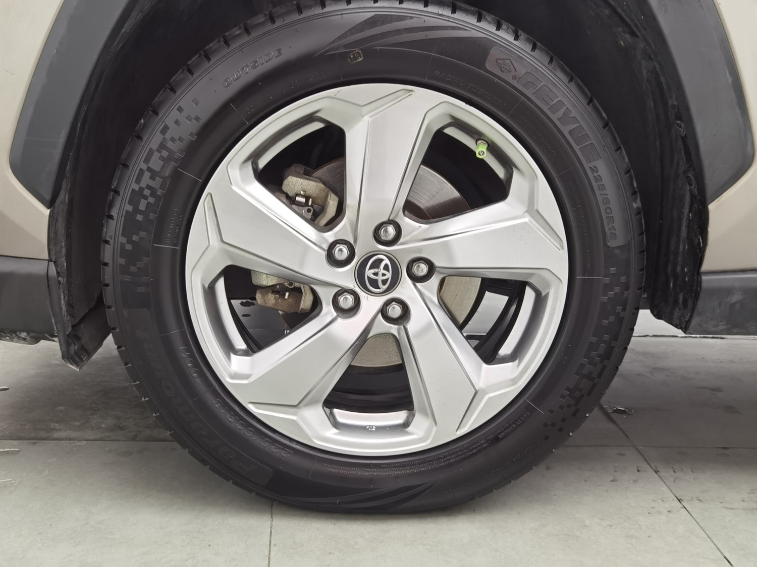 Used Toyota RAV4 2020 2.0 AT