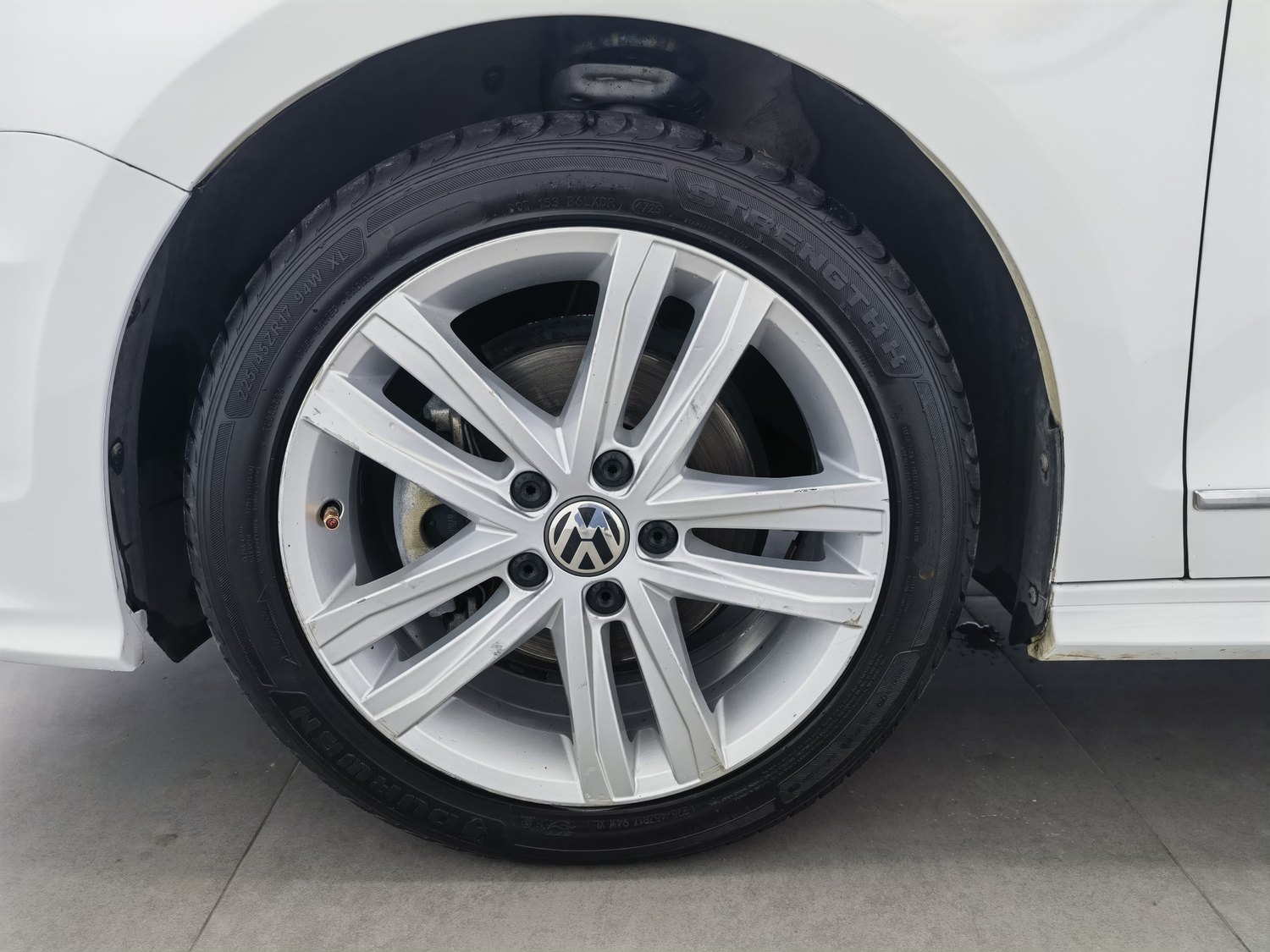 Used Volkswagen Sagitar 2018 1.4 AT