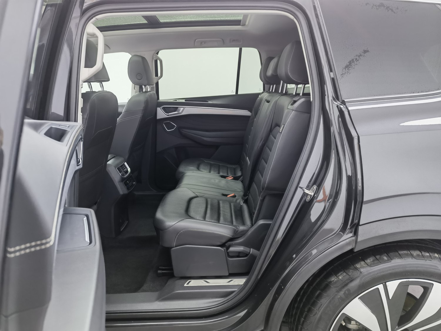 Used Volkswagen Talagon 2023 2.0 AT