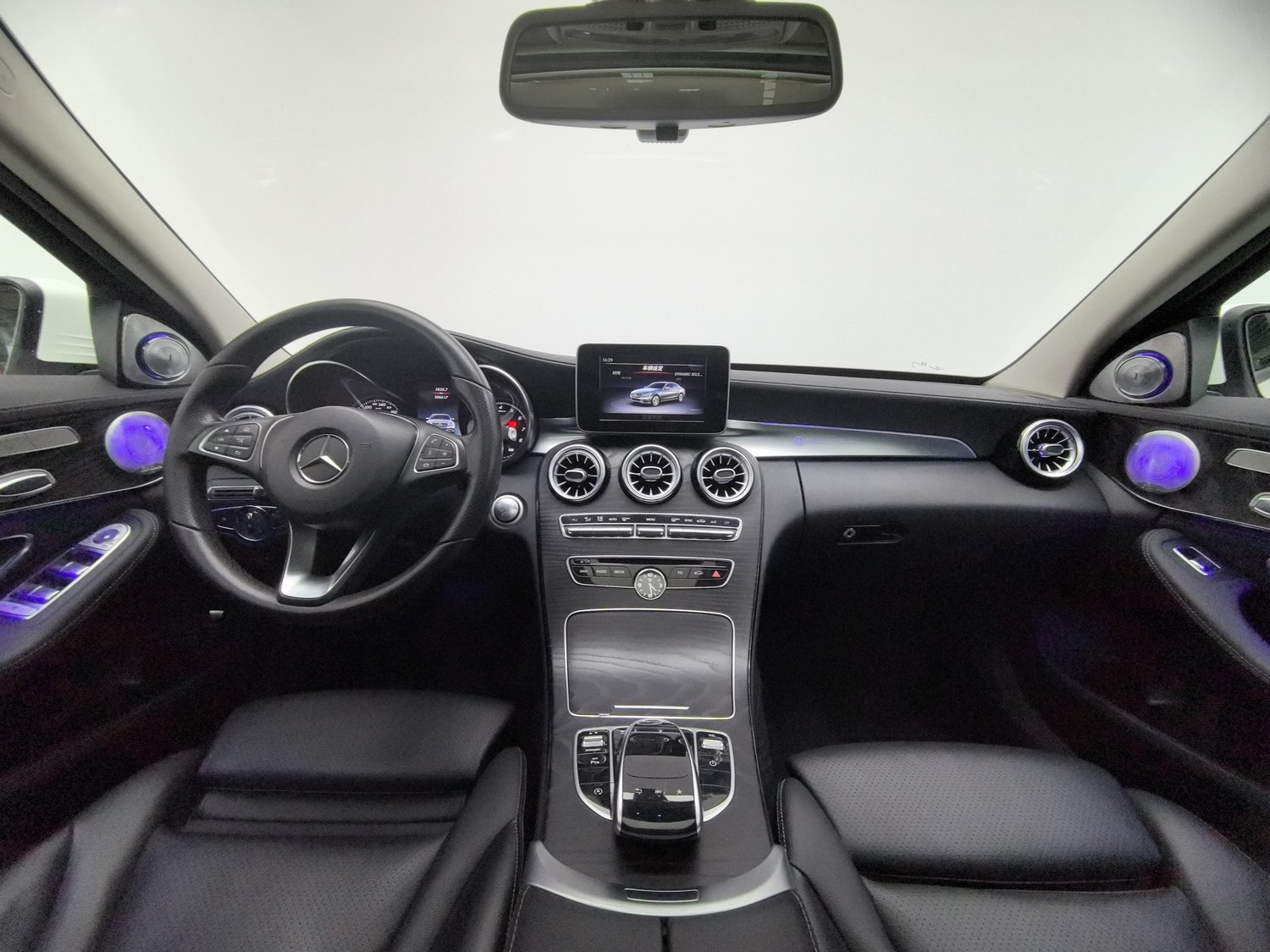 Used Mercedes-Benz C-Class 2018 2.0 AT