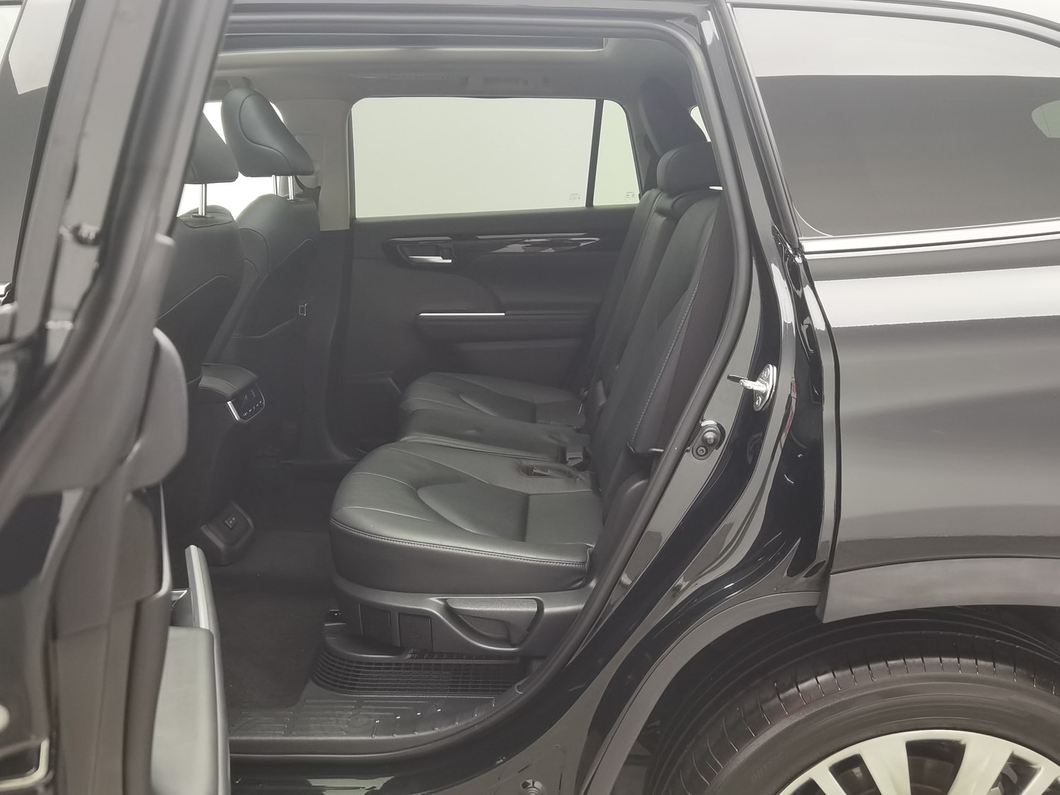 Used Toyota Highlander 2022 2.5 AT