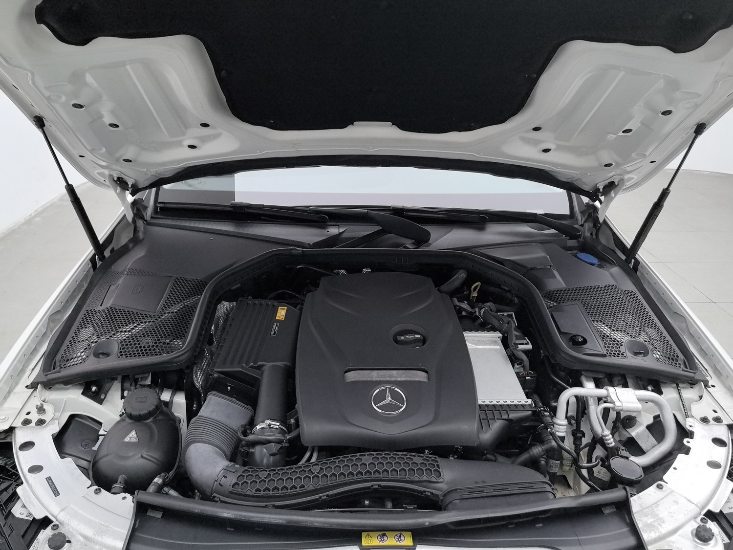 Used Mercedes-Benz C-Class 2018 2.0 AT