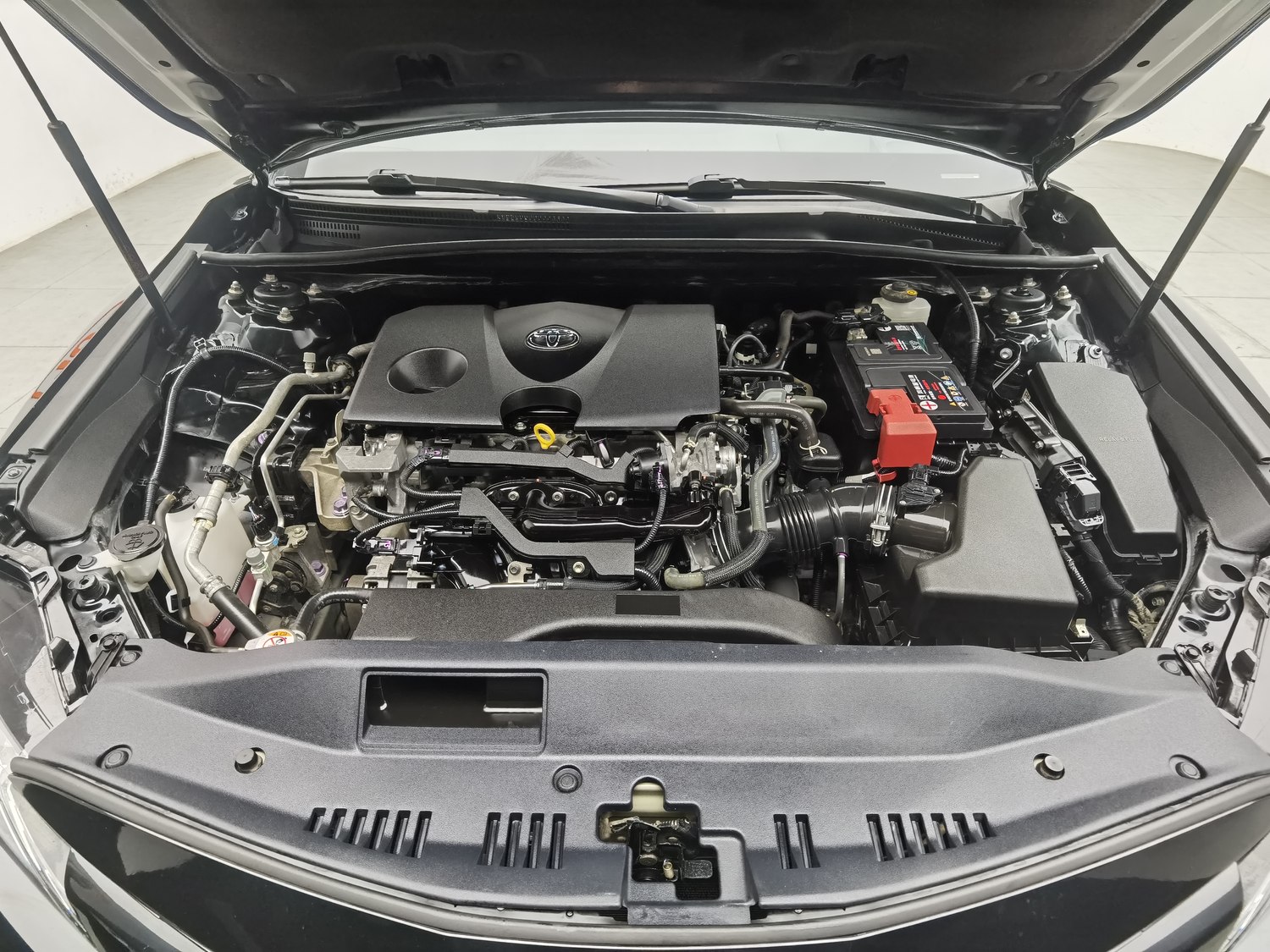 Used Toyota Camry 2019 2.0 AT