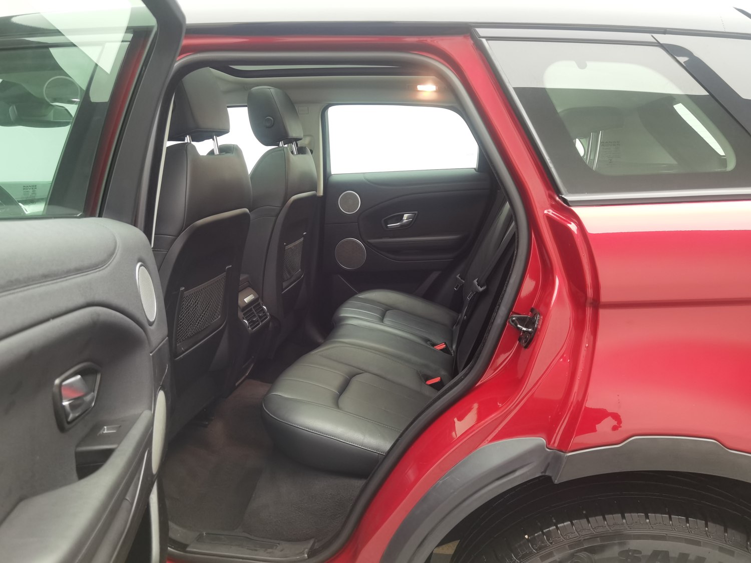 Used Land Rover Range Rover Evoque 2018 2.0 AT